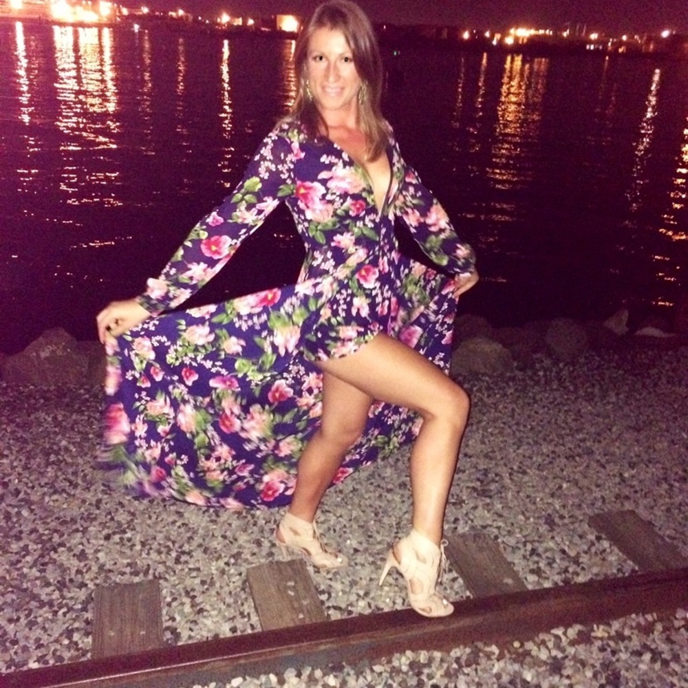 Long sexy dress with shorts under ❤️
